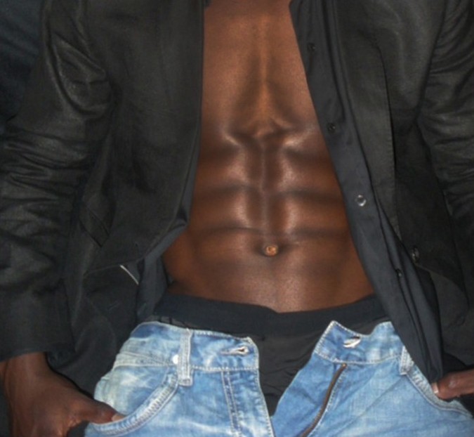 Body shot.. showing off the 6pack!